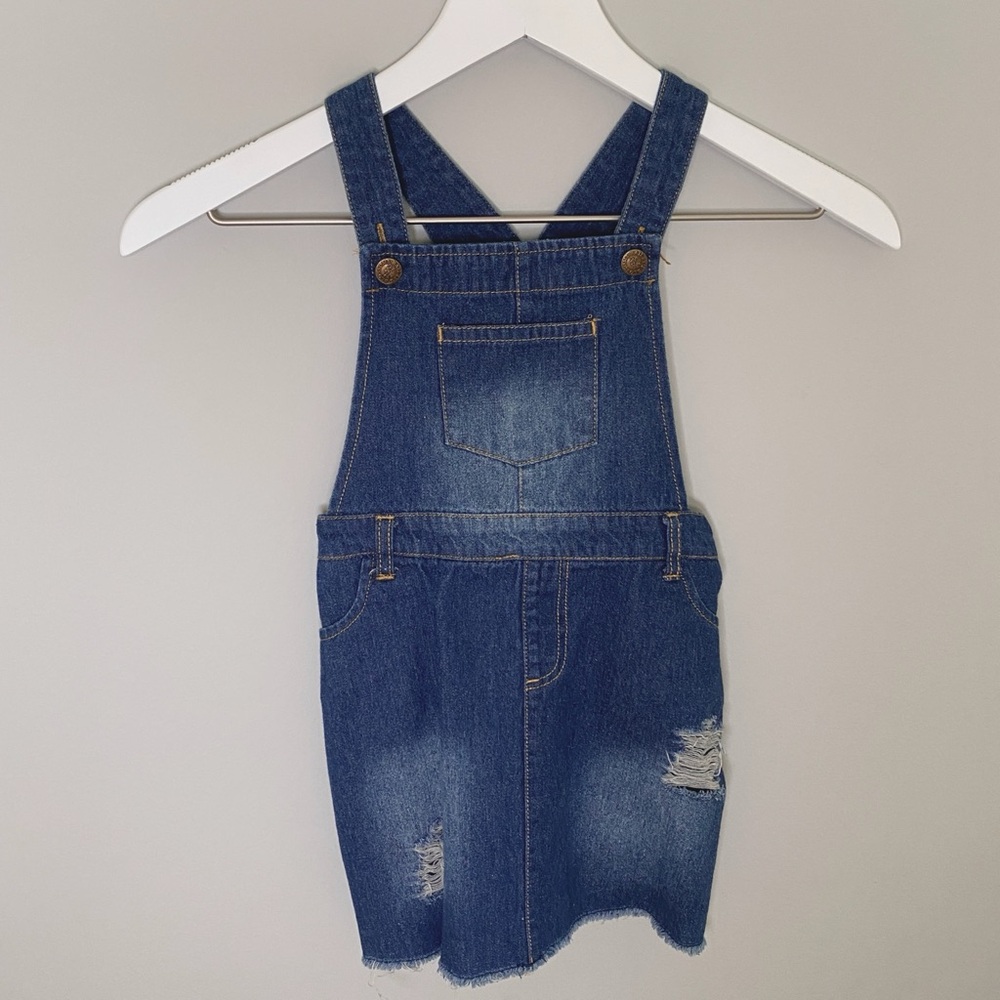 NWOT Toddler Girl Distressed Overall Suspender Skirt - 4T